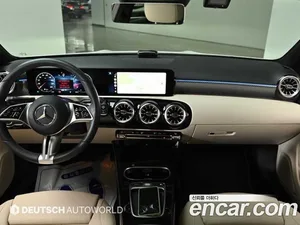 Mercedes-Benz A-Class, 2024 — миниатюра 7