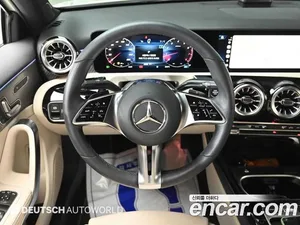 Mercedes-Benz A-Class, 2024 — миниатюра 13