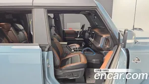 Ford Bronco, 2022 — миниатюра 17