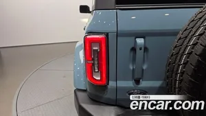 Ford Bronco, 2022 — миниатюра 9