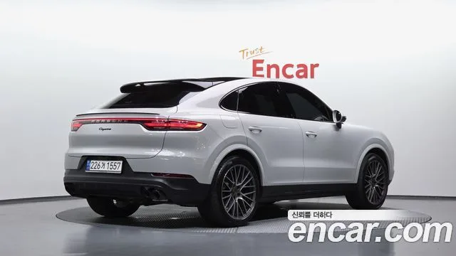 Porsche Cayenne, 2022 — фото автомобиля из Кореи