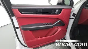Porsche Cayenne, 2022 — миниатюра 13