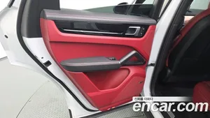 Porsche Cayenne, 2022 — миниатюра 14