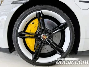 Porsche Taycan, 2022 — миниатюра 5