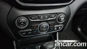 Jeep Cherokee, 2021 — миниатюра 30