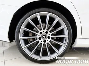 Mercedes-Benz E-Class, 2021 — миниатюра 5