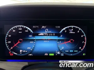 Mercedes-Benz E-Class, 2021 — миниатюра 13