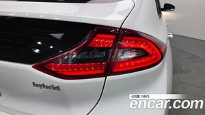 Hyundai Ioniq, 2016 — миниатюра 8
