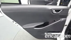 Hyundai Ioniq, 2016 — миниатюра 14