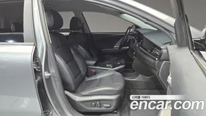 Kia Niro, 2022 — миниатюра 11