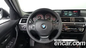 BMW 3-Series, 2018 — миниатюра 13