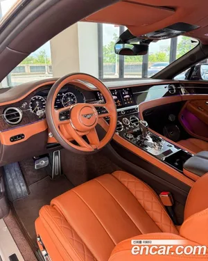 Bentley Continental, 2021 — миниатюра 7