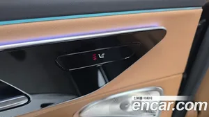 Mercedes-Benz E-Class, 2025 — миниатюра 23