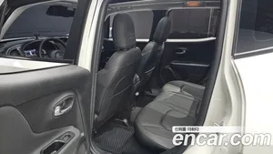 Jeep Renegade, 2022 — миниатюра 17