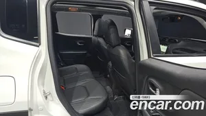 Jeep Renegade, 2022 — миниатюра 15