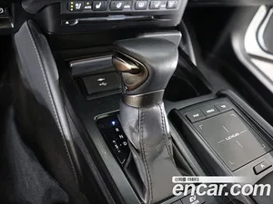 Lexus ES, 2022 — миниатюра 8