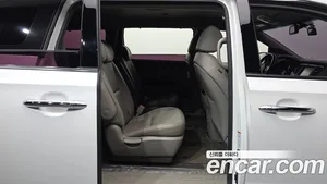 Kia Carnival, 2017 — миниатюра 18