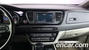 Kia Carnival, 2017 — миниатюра 20