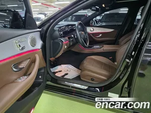 Mercedes-Benz E-Class, 2021 — миниатюра 10