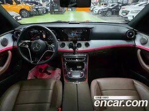 Mercedes-Benz E-Class, 2021 — миниатюра 11