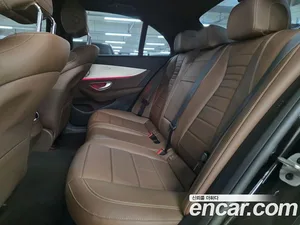 Mercedes-Benz E-Class, 2021 — миниатюра 12