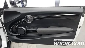 Mini Cooper Convertible, 2024 — миниатюра 15