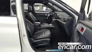 Ford Explorer, 2020 — миниатюра 17