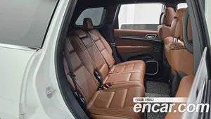 Jeep Cherokee, 2021 — миниатюра 17