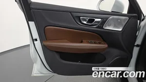 Volvo V60, 2021 — миниатюра 14