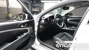Genesis G70, 2018 — миниатюра 10