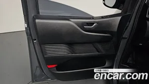 Hyundai Staria, 2025 — миниатюра 13