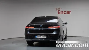 BMW 7-Series, 2023 — миниатюра 3