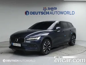 Volvo V60, 2022 — миниатюра 1