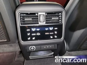 Porsche Cayenne, 2025 — миниатюра 8
