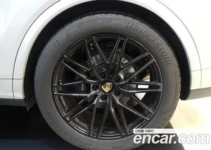 Porsche Cayenne, 2024 — миниатюра 5