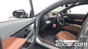 BMW 5-Series, 2025 — миниатюра 10