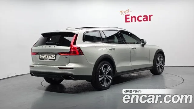 Volvo V60, 2020 — фото автомобиля из Кореи