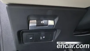 Land Rover Discovery Sport, 2023 — миниатюра 13
