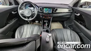 Kia Niro, 2016 — миниатюра 10