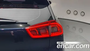 Kia Niro, 2016 — миниатюра 9