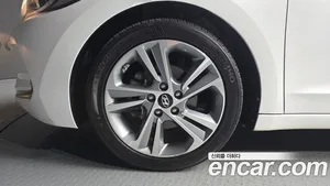 Hyundai Avante, 2017 — миниатюра 5
