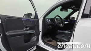 Mercedes-Benz GLB-Class, 2022 — миниатюра 13