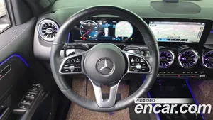 Mercedes-Benz GLB-Class, 2022 — миниатюра 19