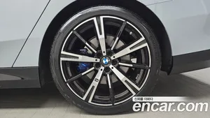 BMW 5-Series, 2025 — миниатюра 6