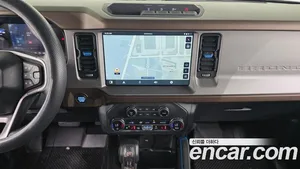 Ford Bronco, 2023 — миниатюра 13
