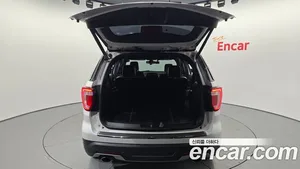 Ford Explorer, 2018 — миниатюра 25