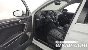Volkswagen Tiguan, 2022 — миниатюра 10