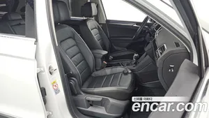 Volkswagen Tiguan, 2022 — миниатюра 12