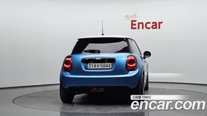 Mini Cooper, 2018 — миниатюра 3