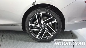 Genesis G80, 2024 — миниатюра 7
